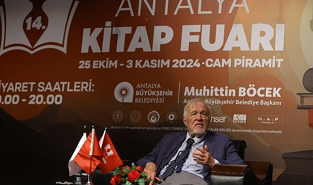 Antalya Kitap Fuarı’nda İlber Ortaylı’ya büyük ilgi- Kamu Çalışanı