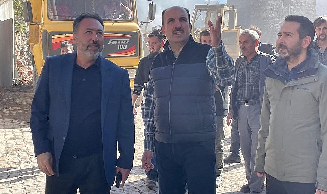 Başkan Altay ve AK Parti Konya Milletvekili Özer, Doğanbey’de Çıkan Yangın Sonrası Bölgeyi Ziyaret Etti- Kamu Çalışanı