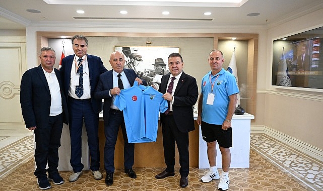 Bosna heyetinden Başkan Böcek’e ziyaret – Kamu Çalışanı