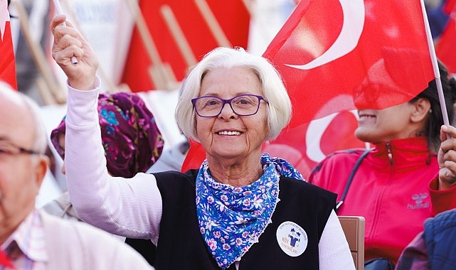 Cumhuriyet coşkusu Urla’da- Kamu Çalışanı