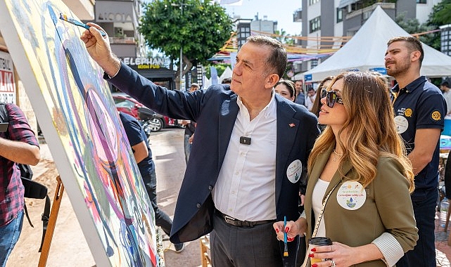 Mersinliler Kushimoto Sokak Sanatçıları Festivali’ne akın etti- Kamu Çalışanı
