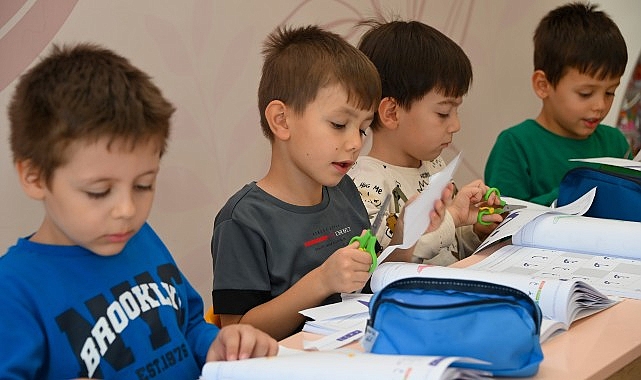 Selçuklu Belediyesi, Selçuklu Sanat, Eğitim, Teknoloji ve Atölye Programları (SETAP) kapsamında faaliyetlerini sürdüren Hatice Hatun Çocuk Mektebi’nde yeni dönem eğitimleri devam ediyor- Kamu Çalışanı