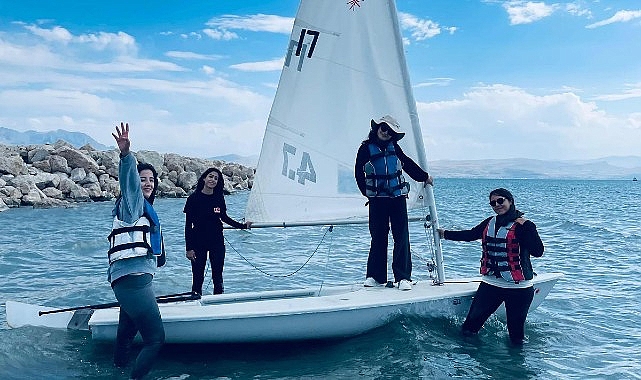 Van’lı kadın yelkenciler hayallerini gerçekleştirmek için İstanbul’a geliyor- Kamu Çalışanı