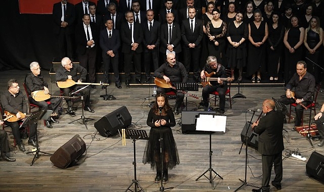 Aydın Büyükşehir Belediyesi Ulu Önder Gazi Mustafa Kemal Atatürk’ü türkülerle andı- Kamu Çalışanı