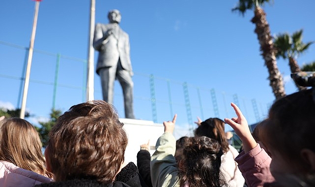 Bakırköylü Minikler Atasını Andı- Kamu Çalışanı