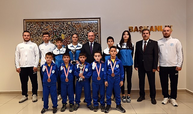 Başarılı Sporcular Başkan Pekyatırmacı’yı Ziyaret Etti- Kamu Çalışanı