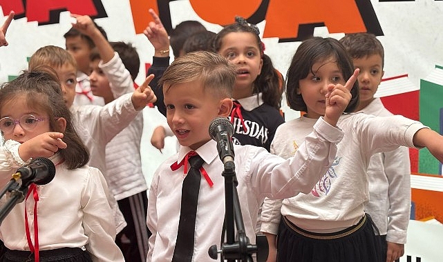 Bayrampaşalı miniklerden fuarda mini konser- Kamu Çalışanı