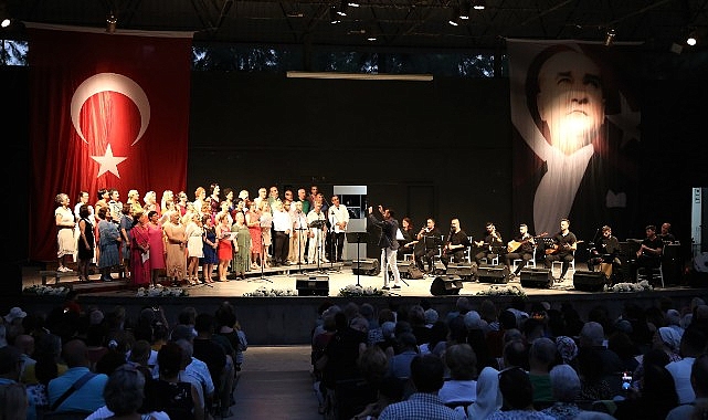 Bornova’da Türkülerle Ata’ya Vefa Konseri- Kamu Çalışanı