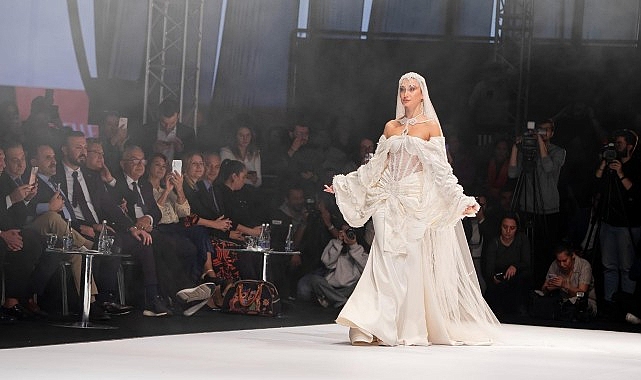 IF Wedding Fashion İzmir’e görkemli açılış- Kamu Çalışanı