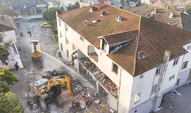 Kandıra Belediyesi Kentsel Yenileme Çalışmasında İlk Adımı Attı.- Kamu Çalışanı