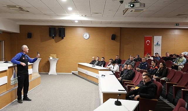 Kartepe’de AFAD Personeline Teorik Eğitim- Kamu Çalışanı