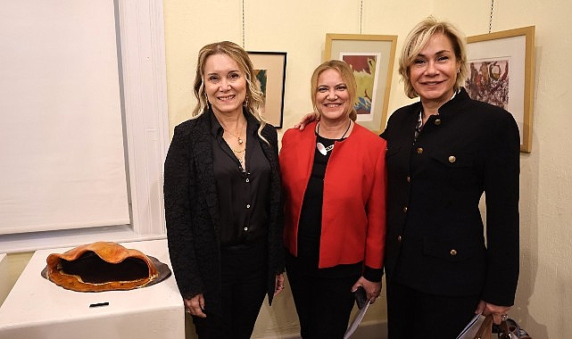 Konak’ta kadın sanatçılardan Ata’ya Saygı sergisi- Kamu Çalışanı