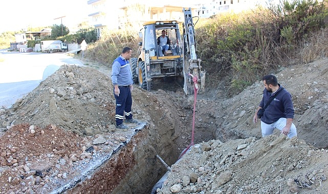 Manavgat’ta bozulan yollar onarılıyor- Kamu Çalışanı