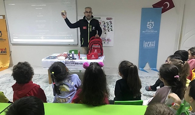 Okullarda afet farkındalık eğitimi- Kamu Çalışanı