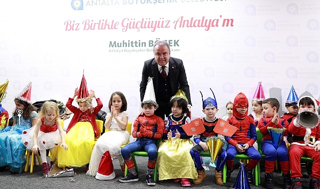 Antalya Büyükşehir Belediye Başkanı Muhittin Böcek kreş sayısını 19’a çıkartacak- Kamu Çalışanı