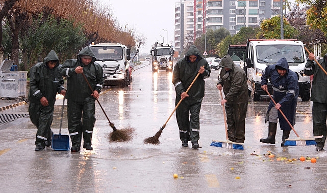 Aydın Büyükşehir Belediyesi Ve ASKİ Tam Kadro Sahada- Kamu Çalışanı