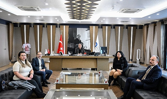 Başkan Böcek’ten Kızılarık sakinlerine destek- Kamu Çalışanı
