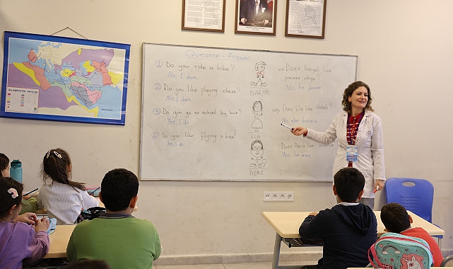Başkan Çerçioğlu’nun Etkinlikleriyle Aydınlılar İngilizce Öğreniyor- Kamu Çalışanı