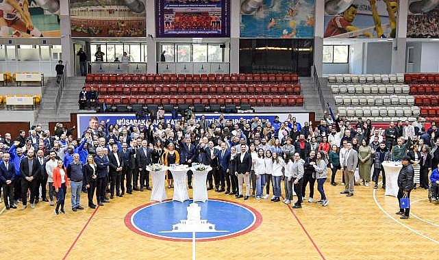 Büyükşehir Belediyesi’nin spor ailesi yeni yıl için bir araya geldi “Şampiyon olacağım diyen herkesin yanında olacağız”- Kamu Çalışanı
