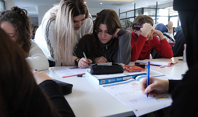 Büyükşehir’den gençlere başarı ve motivasyon kampı;  Akademi Lise öğrencileri TYT için kampa girdi- Kamu Çalışanı