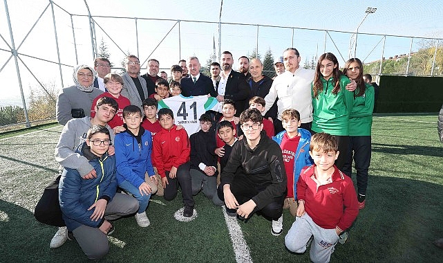 Büyükşehir’den, İzmit Ayazma’ya sentetik futbol sahası- Kamu Çalışanı