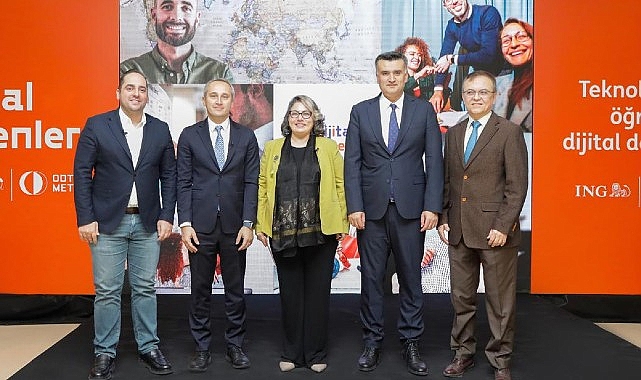 Dijital Öğretmenler projesiyle teknoloji ile güçlenen öğretmenlerle dijital dönüşüme destek- Kamu Çalışanı