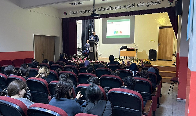 Düzce Hikmet Akın Ortaokulu Öğrencilerine Sıfır Atık ve Sürdürülebilirlik Eğitimi- Kamu Çalışanı