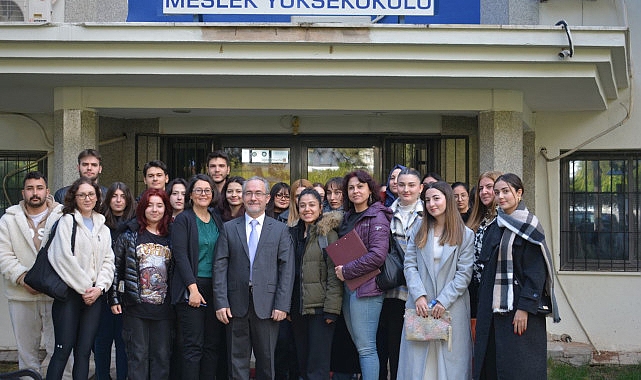 EÜ’de öğrencilere yurt dışı eğitim olanakları anlatıldı- Kamu Çalışanı
