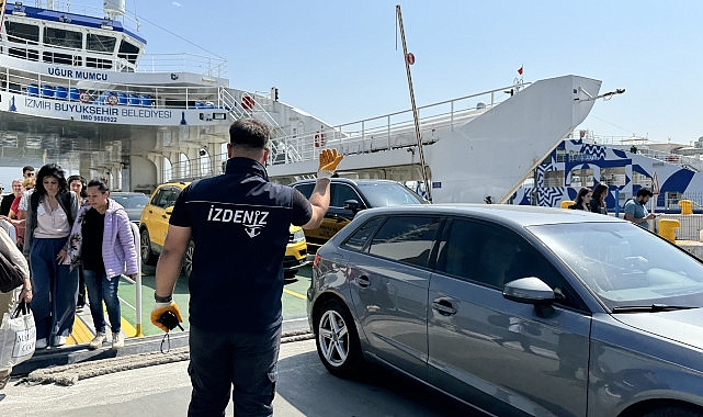 İZDENİZ’den yolculara önemli uyarı:  Yolculuk bitmeden ayağa kalkmayın!- Kamu Çalışanı