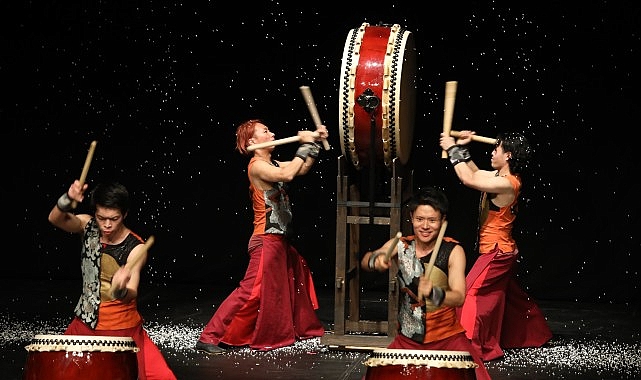 Japon davulu Wadaiko grubu “Sai” gösterisi İstanbul’da sahnelendi- Kamu Çalışanı