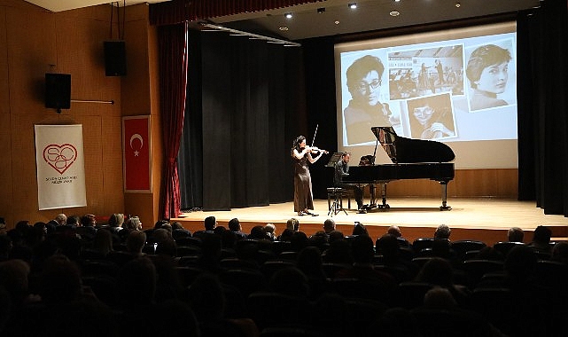 “Kadın Gizemi” Sergisi Sanatseverlerle Buluştu- Kamu Çalışanı