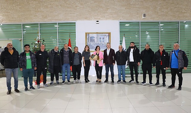Karabağlardaki amatör spor kulüplerinden Başkan Kınay’a teşekkür ziyareti- Kamu Çalışanı