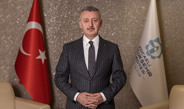 Kocaeli Büyükşehir Belediye Başkanı Doç.Dr.Tahir Büyükakın’ın yeni yıl mesajı: “Kocaeli için çalışıyoruz, daha çok çalışacağız”- Kamu Çalışanı
