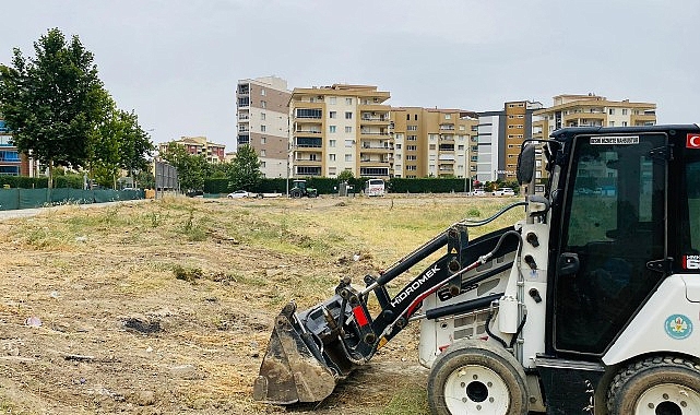 Manisa’da Yabani Ot Temizliği Çalışmaları Devam Ediyor- Kamu Çalışanı