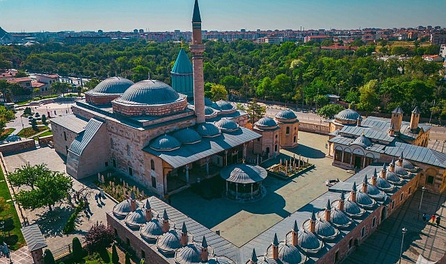 Mevlana Celaleddin-i Rumi vefatının 751’inci yılında Ege Üniversitesinde anılacak- Kamu Çalışanı