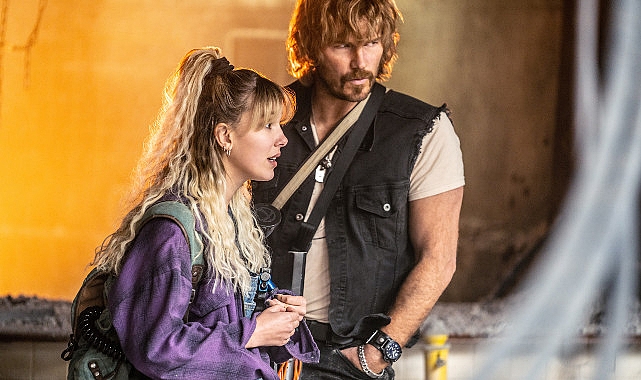 Netflix, Başrollerini Millie Bobby Brown ve Chris Pratt’in Paylaştığı Russo Kardeşler İmzalı Sanal Ülke’nin Resmi Fragmanını Paylaştı- Kamu Çalışanı
