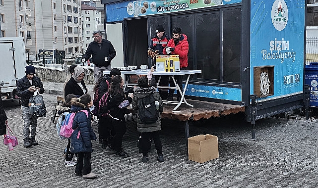 Nevşehir Belediyesi’nin Poğaça ve Süt İkramı Sürüyor- Kamu Çalışanı