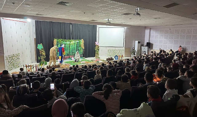 ‘’Ormandaki Tuzak” Oyunu Kartepeli Miniklerle Buluştu- Kamu Çalışanı