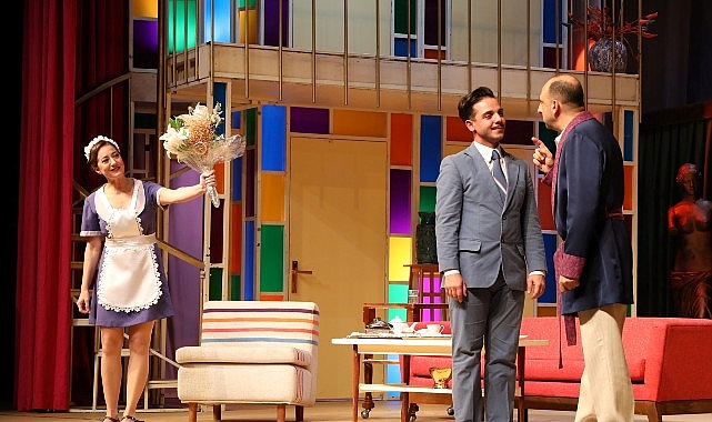 Şehrin Tiyatrosu “Oscar” oyunuyla Küçükçekmece’de- Kamu Çalışanı