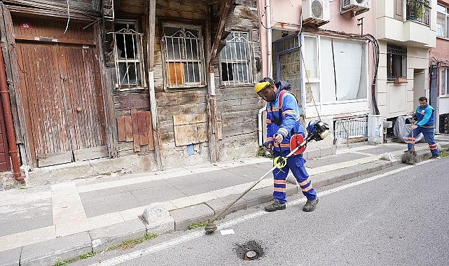 Üsküdar Belediyesi temizlik çalışmalarını yoğun bir şekilde sürdürüyor- Kamu Çalışanı