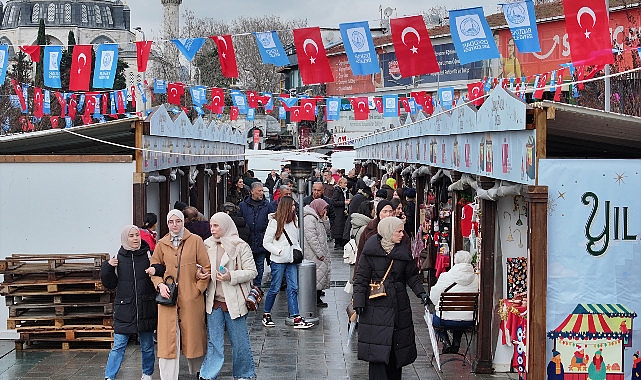 Yılbaşı Pazarı 2025 Üsküdar’da Başladı- Kamu Çalışanı