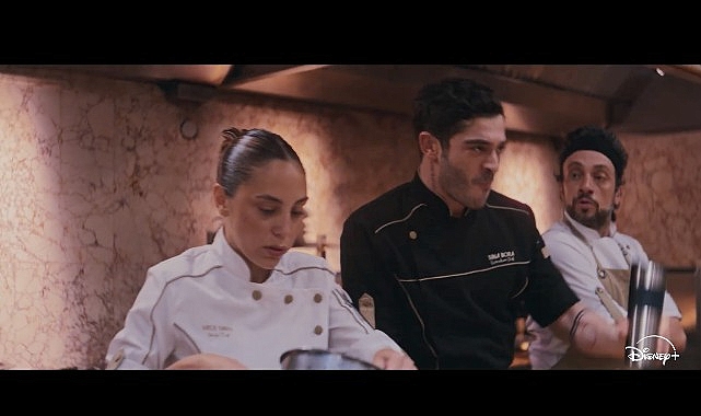 12 şubat’ta disney+’ta yayına girecek, burak deniz ve öykü karayel’i başrollerinde buluşturan ‘umami’ filminden yeni tanıtım yayınlandı!- Kamu Çalışanı
