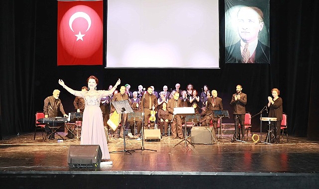 65 yaş üstü korodan nostalji dolu gece- Kamu Çalışanı