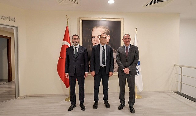 ABD ile İzmir arasında diplomatik yakınlaşma- Kamu Çalışanı