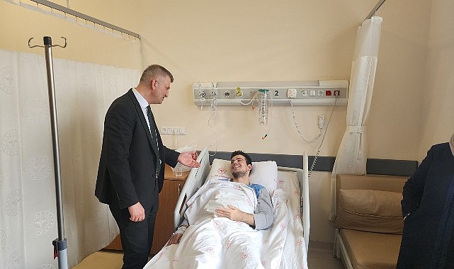 Başkan Sezer’den Hastanedeki Hemşehrilerine Ziyaret- Kamu Çalışanı