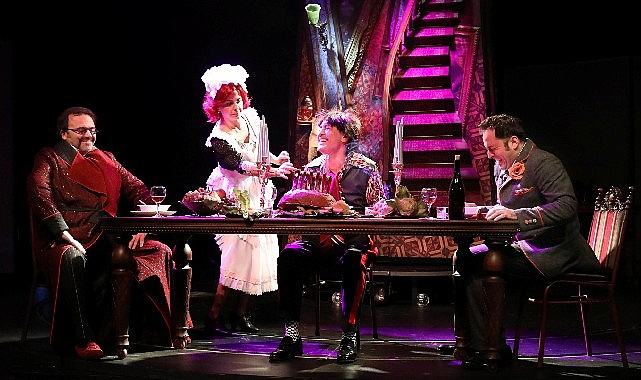 Bulgakov’un Klasik Eseri “Köpek Kalbi” seyirciyle buluşuyor- Kamu Çalışanı