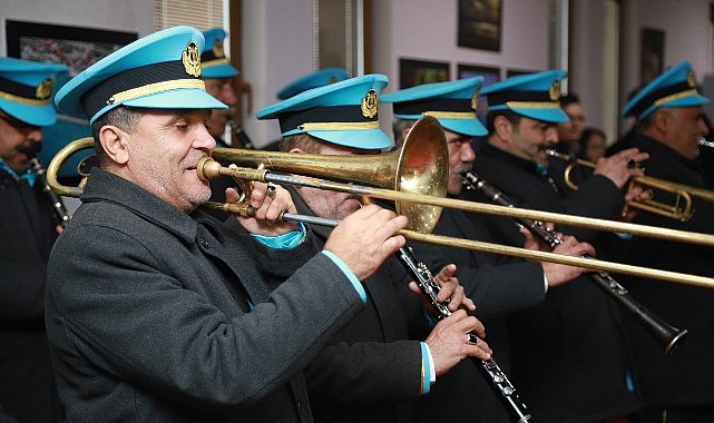 Burhaniye’de 20. zeytin ve zeytinyağı hasat festivali başladı- Kamu Çalışanı