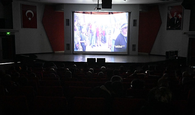 Büyükşehir’den Engelleri Aşan Betimlemeli Belgesel Gösterimi- Kamu Çalışanı