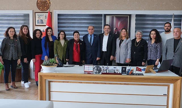 CHP İlçe yönetiminden Başkan Vekili Semih Top’a ziyaret- Kamu Çalışanı