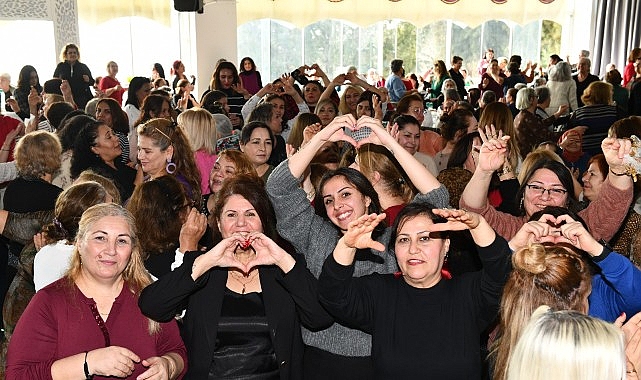 Çiğli’de Kadınlara Özel Unutulmaz Etkinlik Hüsniye Teyze’nin 103. Yaşı Kutlandı- Kamu Çalışanı